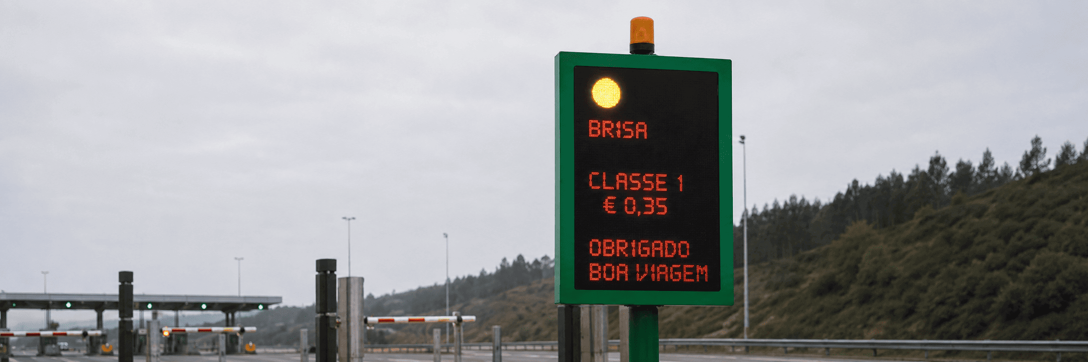 luz amarela via verde​